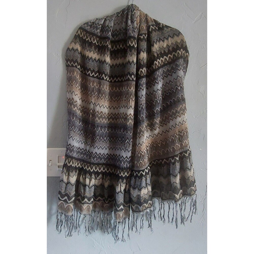j jill scarf ,Acrylic, Very Soft, Excellent Condition.